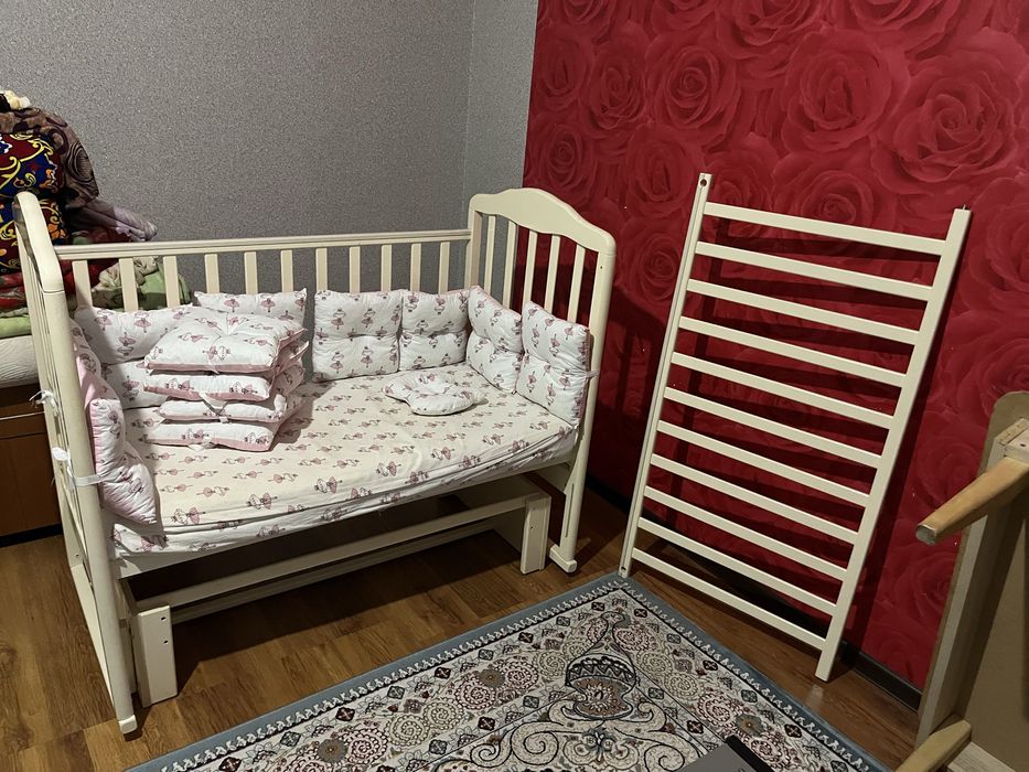 Детский кровать