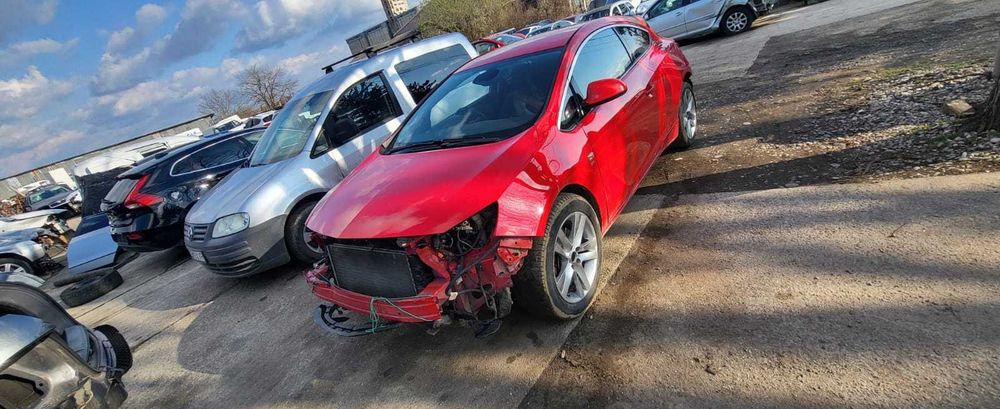 Dezmembram Opel Astra J GTC cod motor A20DTH an fabricatie 2012