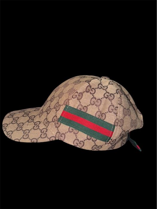 Gucci шапки в два цвята