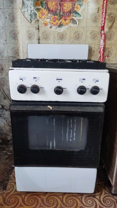 Распродажа мебели и газ.плита холодильник Б/У