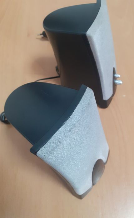 Vând Sistem de 2 Difuzoare Hifi  GENIUS Multimedia