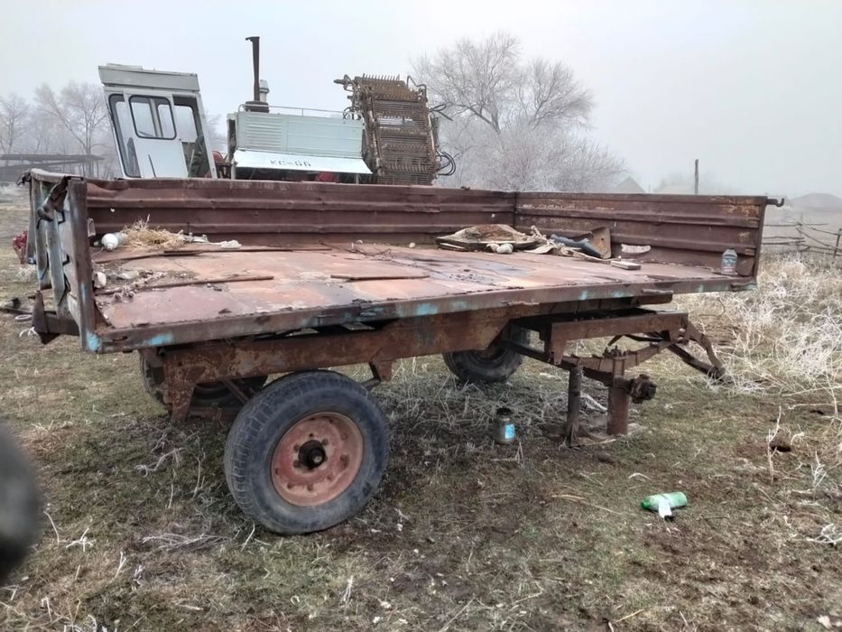 тракторный самосвальный прицеп 2ПТС-4