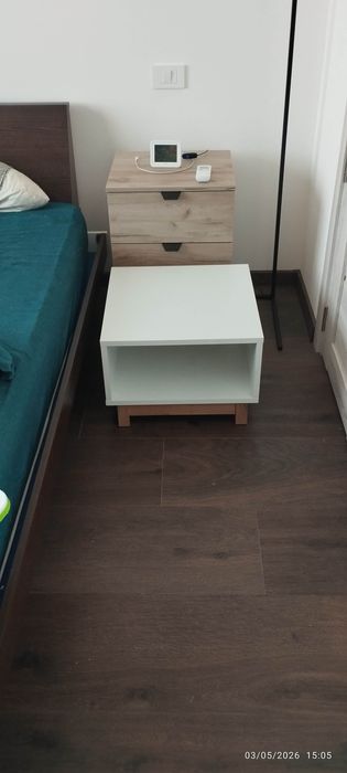 Noptiere 80 lei/ buc