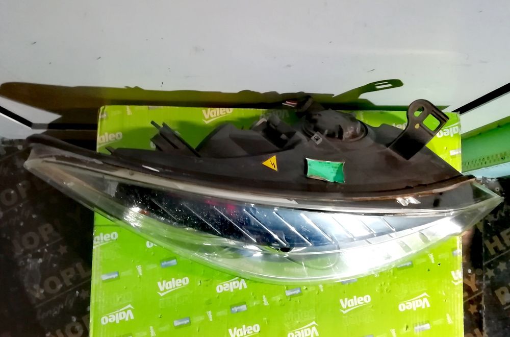 Фар Фарове за Renault Fluence / Рено Флуенце XENON.