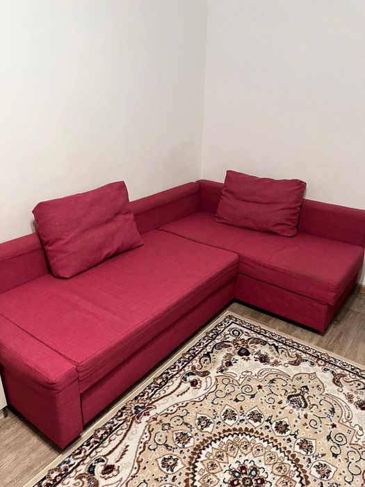 Продается диван в хорошем состоянии