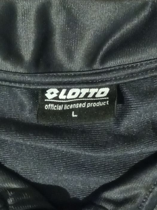 De vânzare bluza lotto originală.