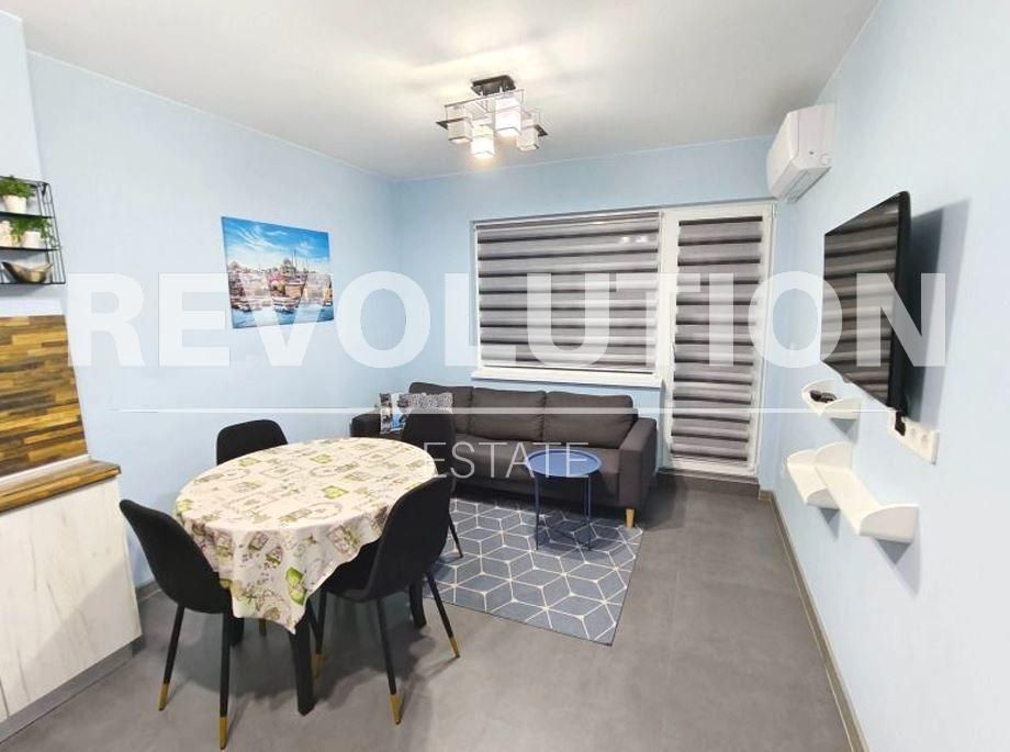 Двустаен апартамент в района на Изгрев!