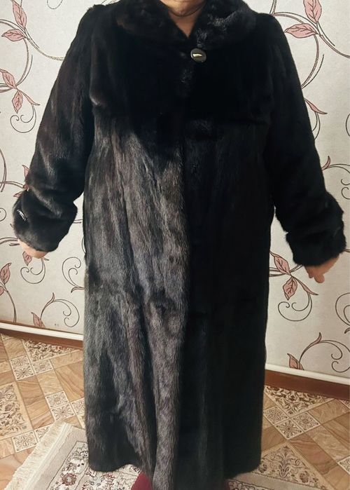 Продам норковую шубу