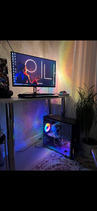 Игровой комп, пользовался для монтажа видеографии фотографий