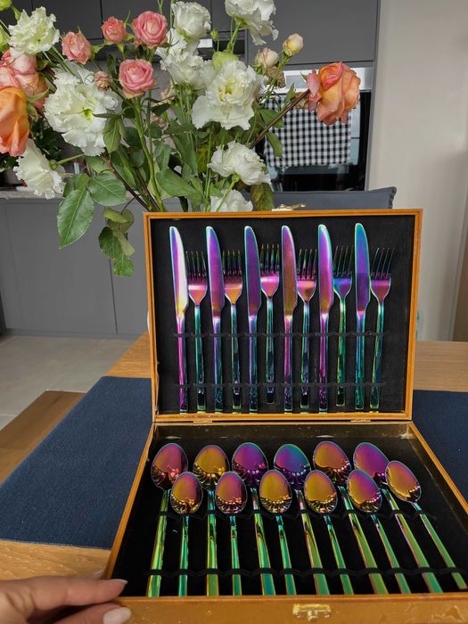 Сервиз прибори за хранене Хамелеон от 24 части