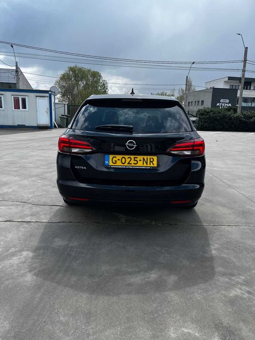 Opel Astra Sports Tourer+ 1.6 CDI