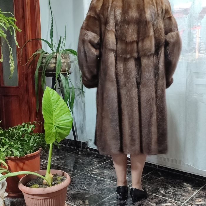 Eleganta si sofisticata , impecabila , exclusivista , VIZON  natural.