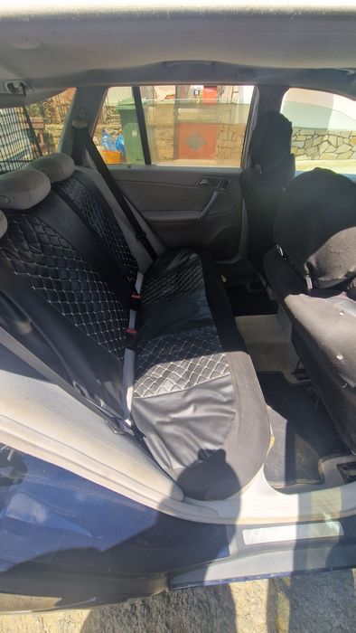 Продавам личния си автомобил Mercedes C180