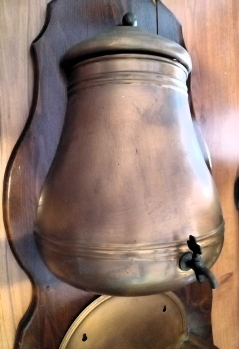 Fantana de perete din cupru  105X40cm