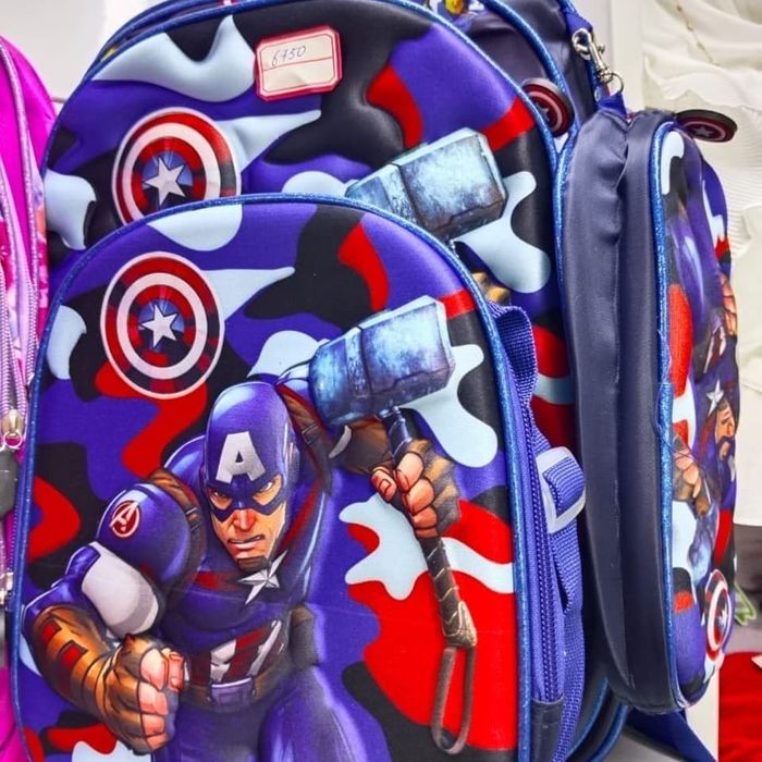 Школьный сумкалар сатылады.