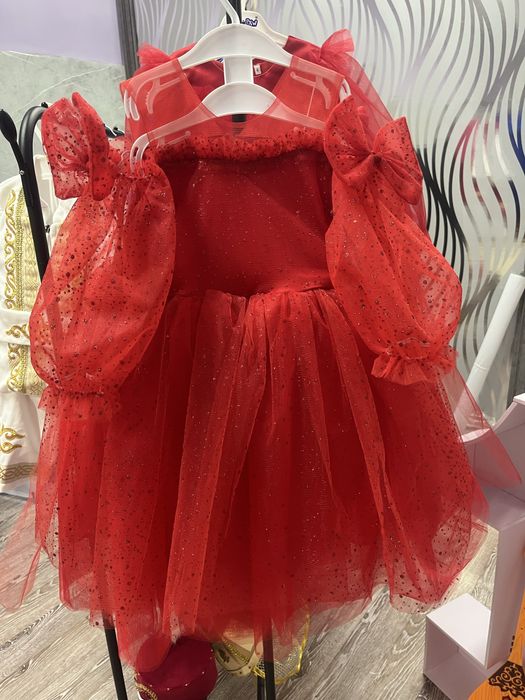 Қызыл көйлек 3000