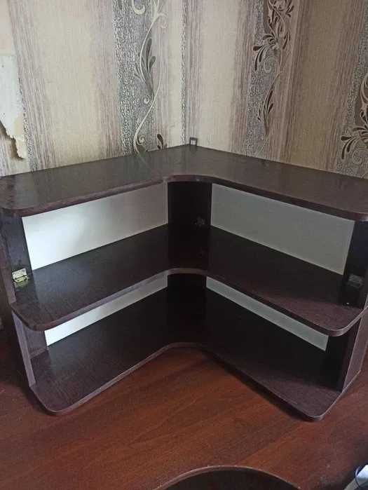 Полка угловая навесная