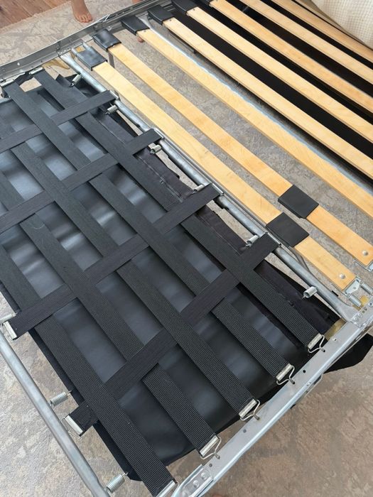 Диван и два кресла