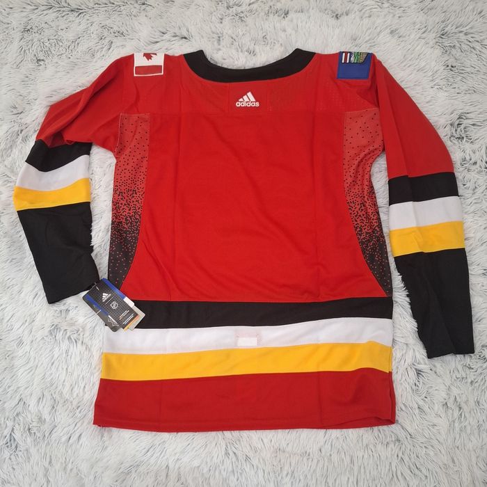 ! НАМАЛЕНИЕ ! ADIDAS NHL Calgary Flames фланелка НОВА