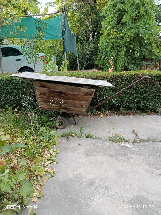 Продается тачка для дачи.