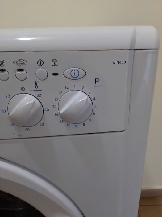 Пералня indesit модел win600, на части