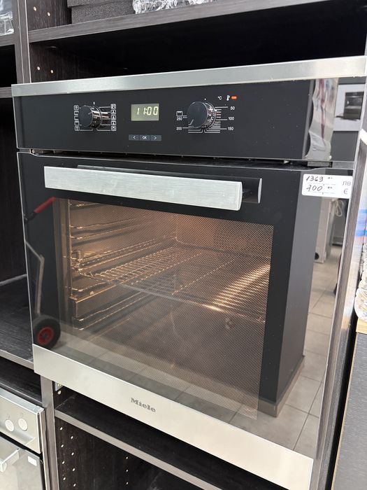 Miele H 2661-1B  фурна за вграждане. Произведена в Германия/24 мес гаранция