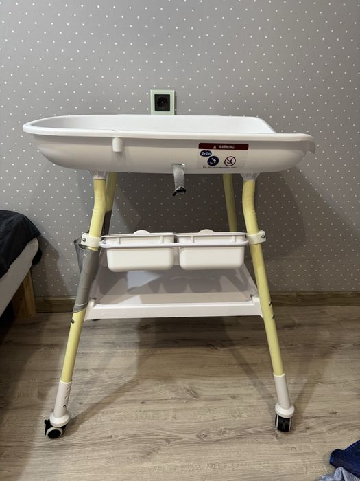 Продам пеленальный стол