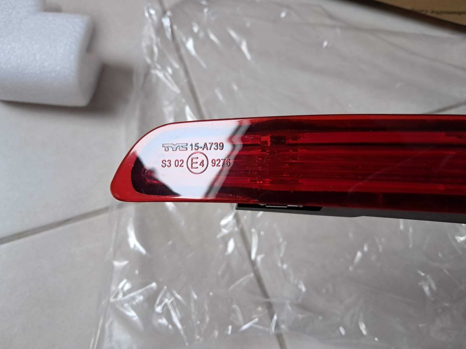 Lampa frana spate centru - stop suplimentar 5E9945097 Skoda, VW, [VAG]