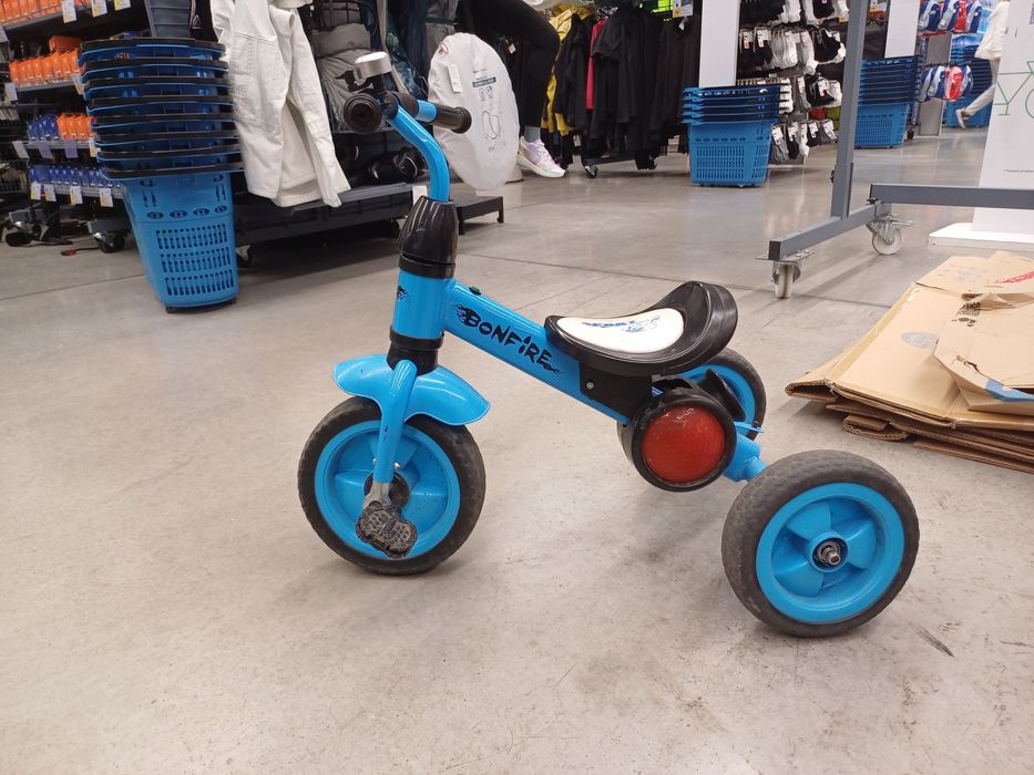 Детска триколка синя