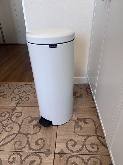 Продам мусорное ведро Brabantia (оригинал)