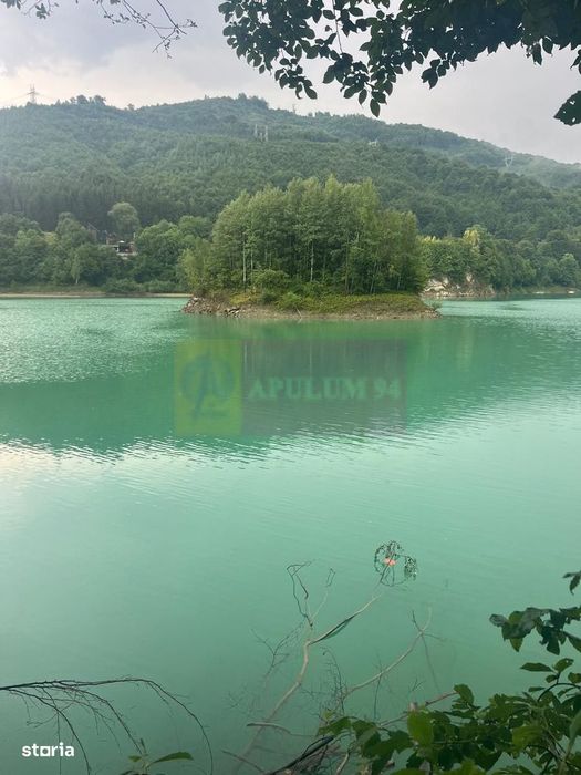 Teren cu deschidere la lac – Valea Doftanei, Prahova