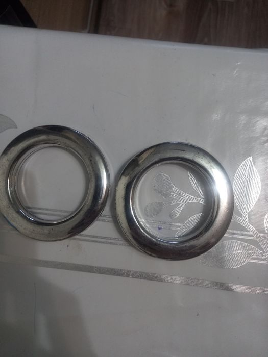 Отдам люверсы для штор