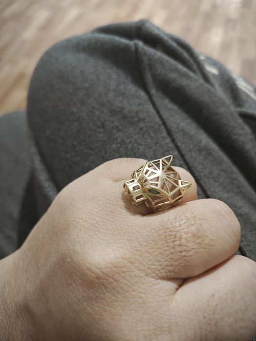 Продам золотой кольцо