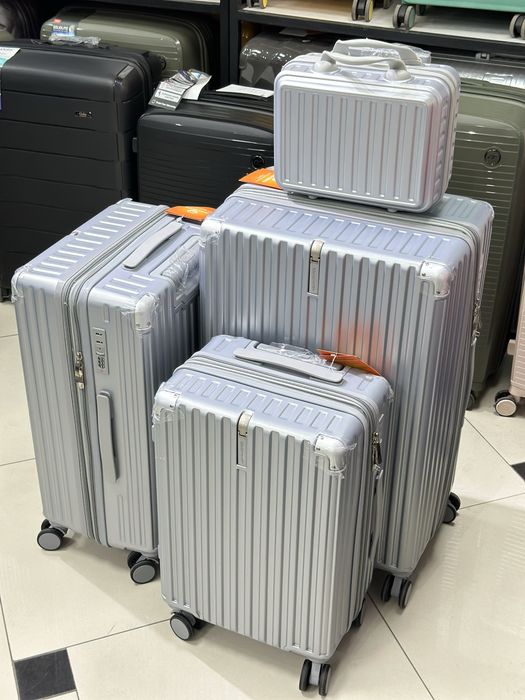 Новые чемоданы Berlin с расширением