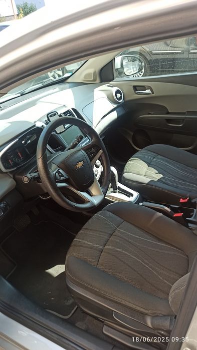 Шевролет Соник 1,8 бензин