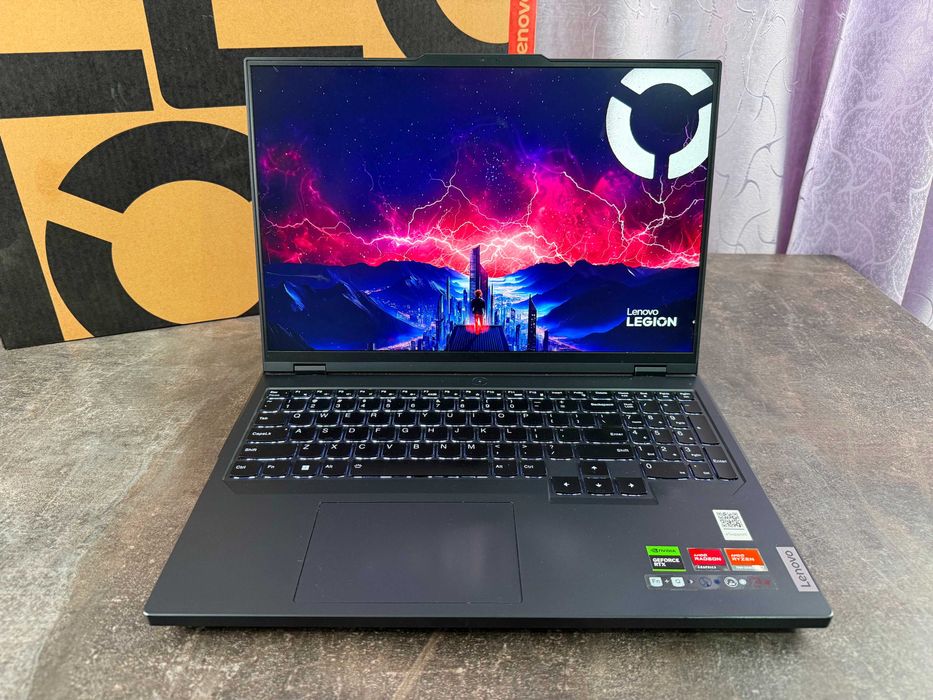 Lenovo Legion 5 Pro Ryzen 7 7745HX RTX 4070 8GB 32GB RAM 1TB SSD 16" WQXGA 240hz