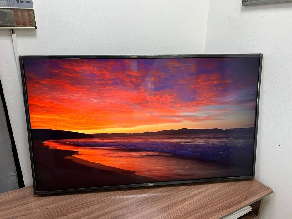 Телевизор LG 49NU71006LB #АК30711