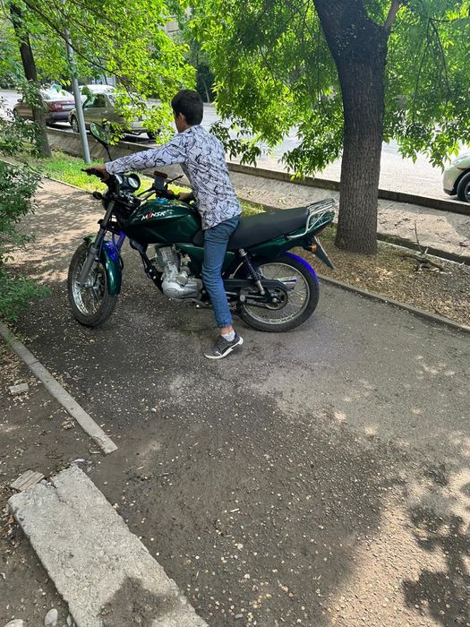 Продам мопед за 500000