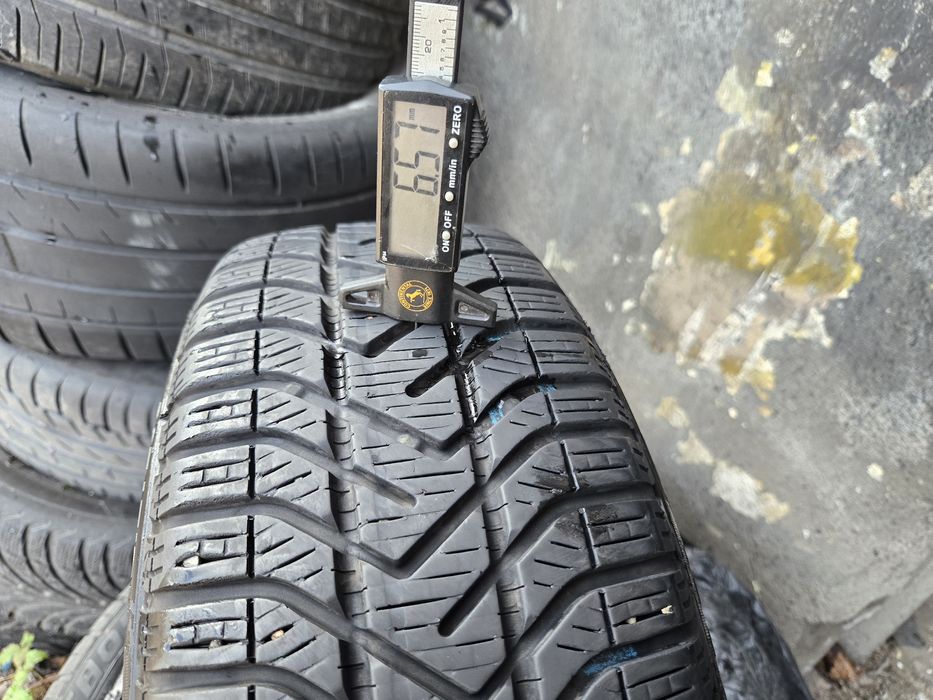 4бр. 185 60 15 Pirelli зимни.