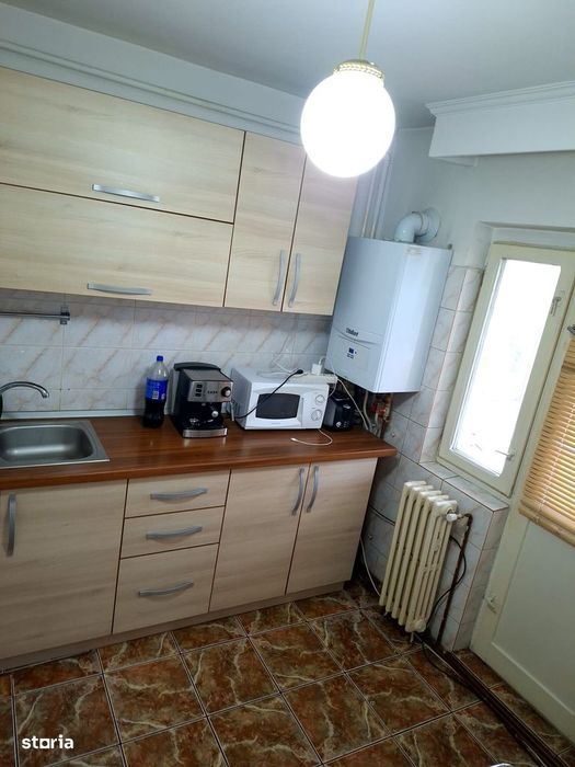 3 camere Craiovei , Decomandat / Centrală , mobilat / utilat