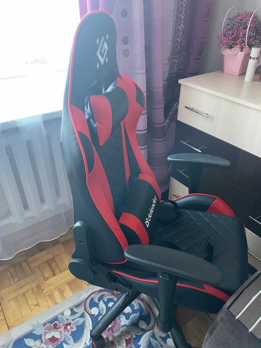 Продаю кресло офисное