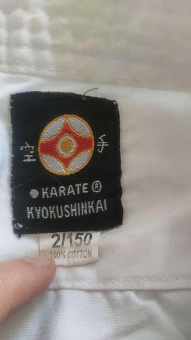 Продам кимоно для занятий карате