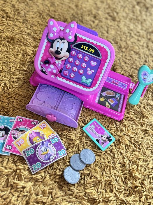 Casa de marcat cu Minnie Mouse