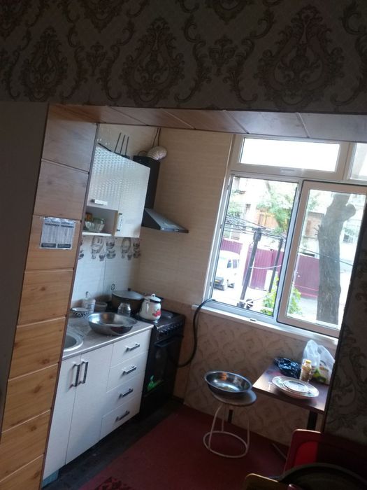 Srochna Ibn sinoda 3/1/5 sotiladi