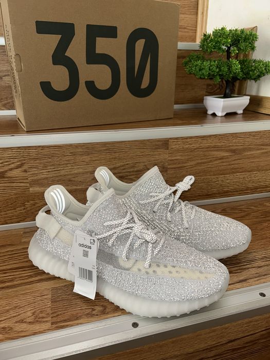 Yezzy 350 white