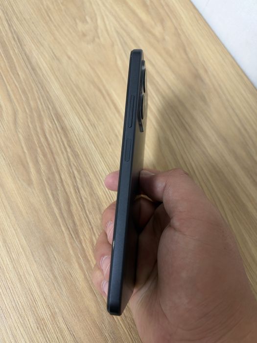 Продам смартфон Redmi note 12