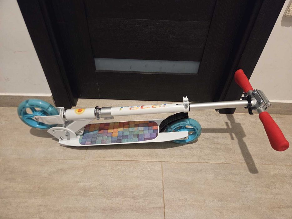 Vand trotineta Meteor Racer Cube, Aluminiu/Otel, 51 cm x 11,7 cm x Inaltime Reglabila 66-85 cm, Multicolor