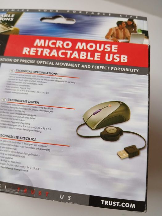 Продавам нова оптична мини мишка с USB конектор