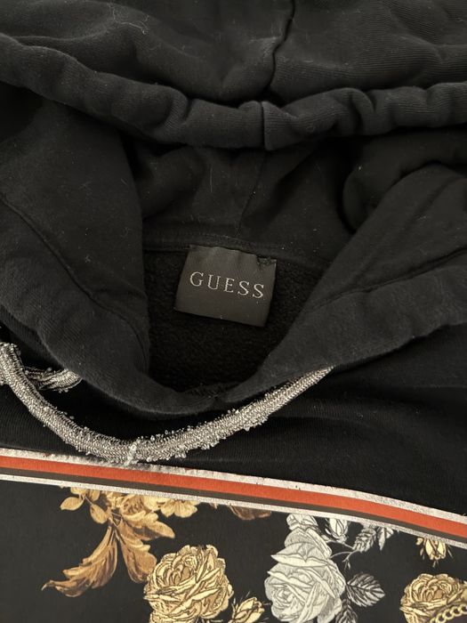Оригинален суичър Guess