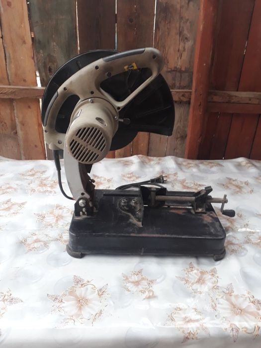 Продаётся пчелка